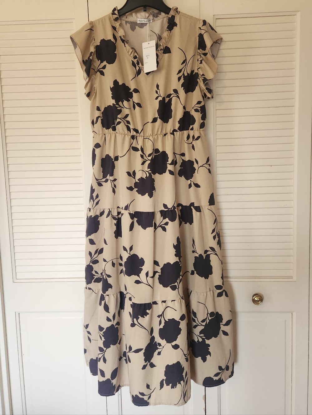 NWT Women's Taupe Floral Tiered Midi Dress